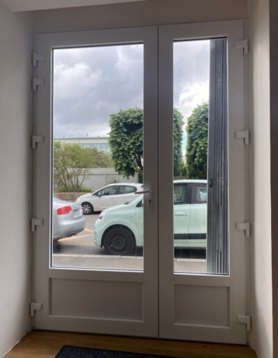 Porte pvc bureau louis pasteur